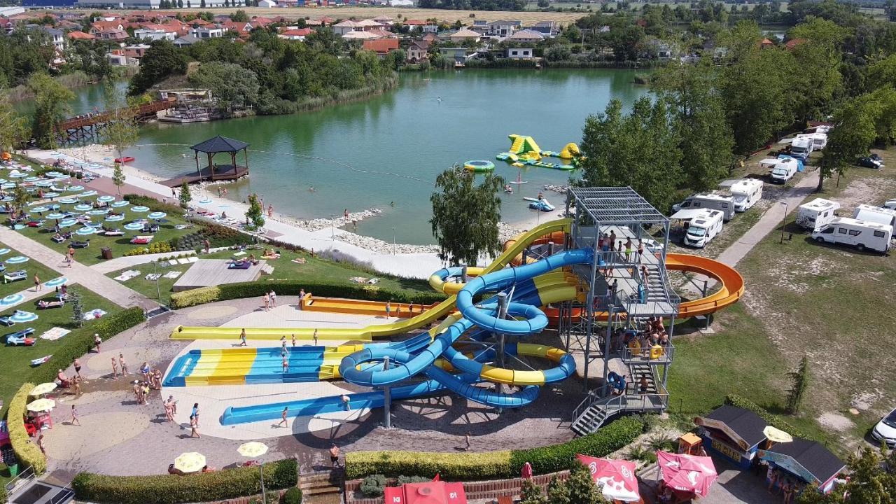 Appartement Rivapark à Dunajská Streda Extérieur photo